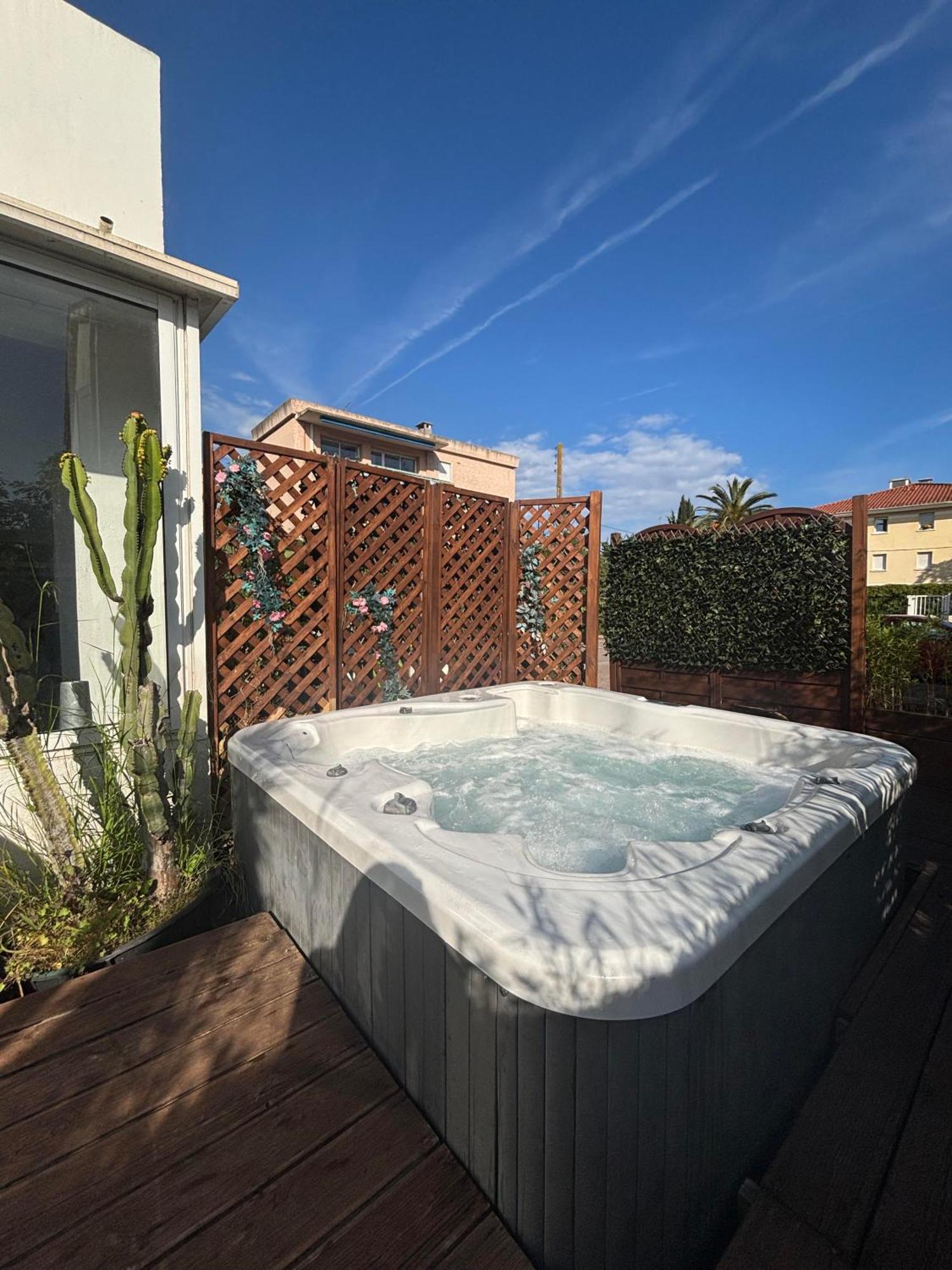 Sable Et Soleil - Port, Et Jacuzzi Prive